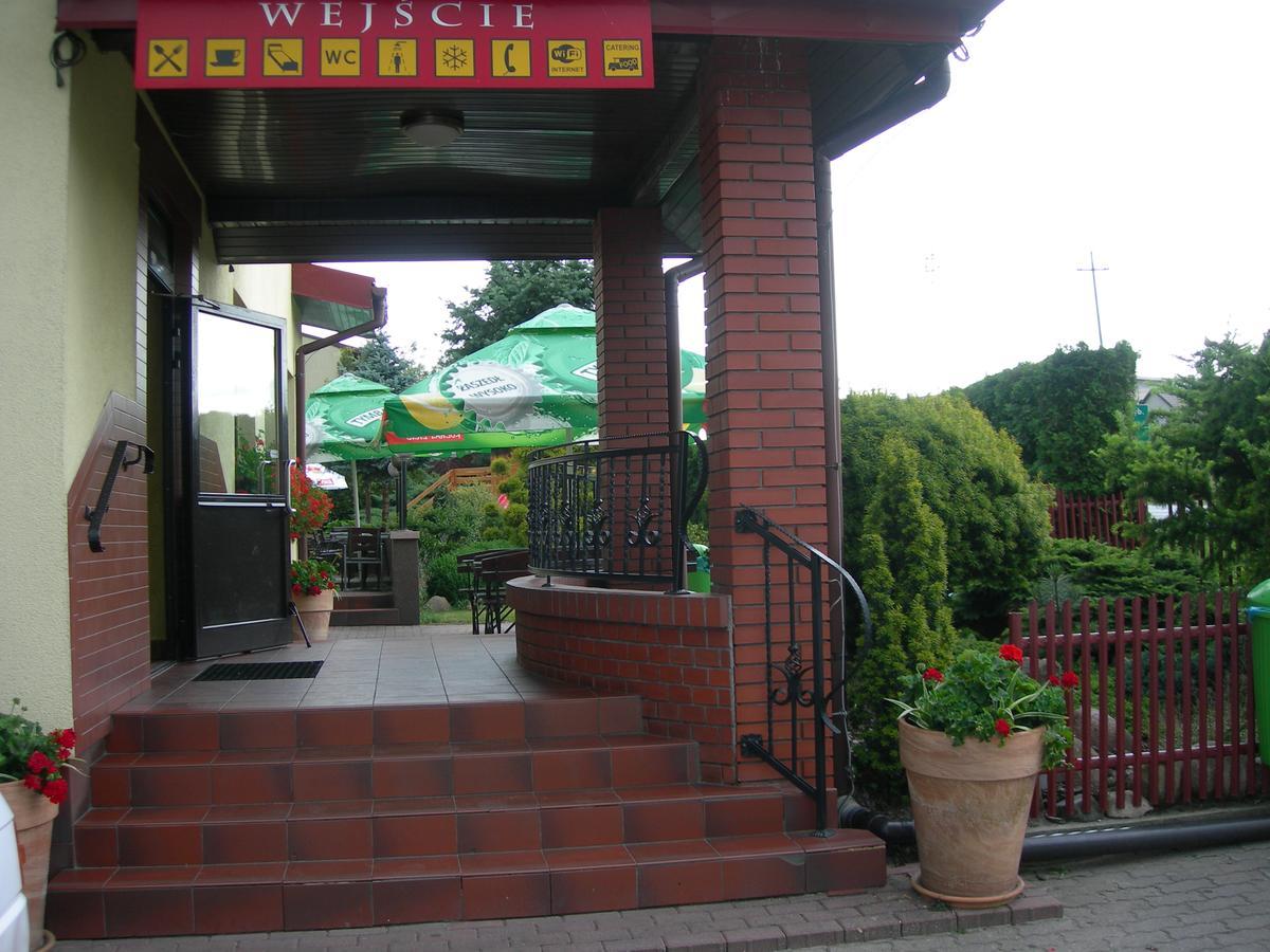 Zajazd Podjadek Osjaków Exterior foto